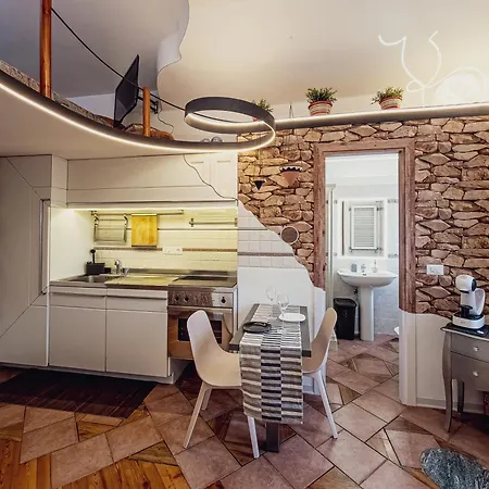 Microcasa Strategica Cinque Terre E Portofino Parcheggio Auto E Bici Gratuito Apartmán Chiavari
