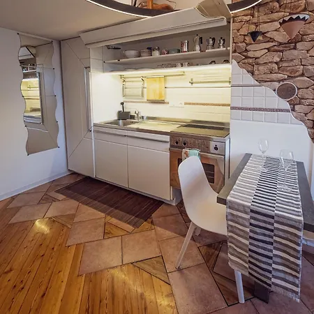 Nautical Micro-loft Con Parcheggio Privato Apartamento