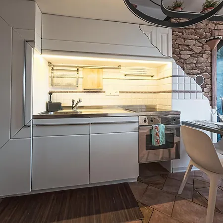 Nautical Micro-loft Con Parcheggio Privato كيافاري