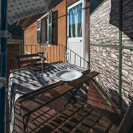Microcasa Strategica Cinque Terre E Portofino Parcheggio Auto E Bici Gratuito Apartmán Chiavari