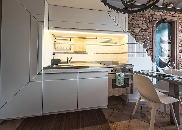 Microcasa Strategica Cinque Terre E Portofino Chiavari